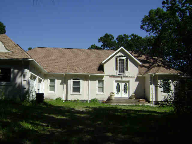 Building photograph for 86 LONG MEADOW RD